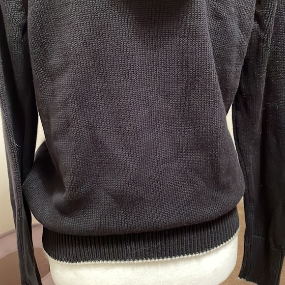 Victoria’s Secret sweater - Picture 4 of 6